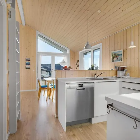 2 Bedroom Gorgeous In Haarby