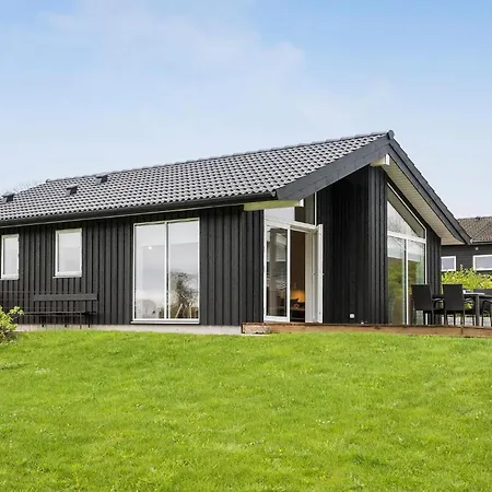 2 Bedroom Gorgeous In Haarby *