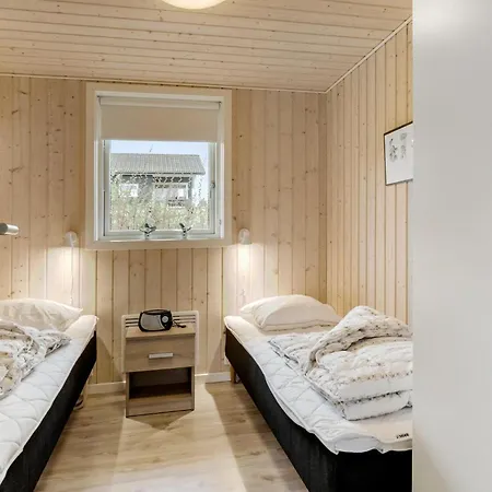 2 Bedroom Gorgeous In Haarby * Brunshuse