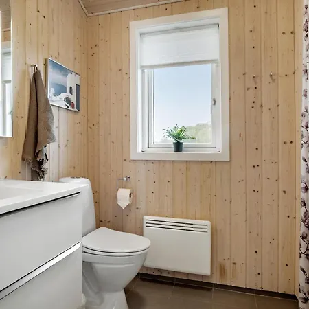 2 Bedroom Gorgeous In Haarby