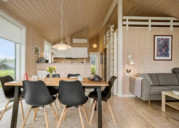 2 Bedroom Gorgeous In Haarby * Brunshuse